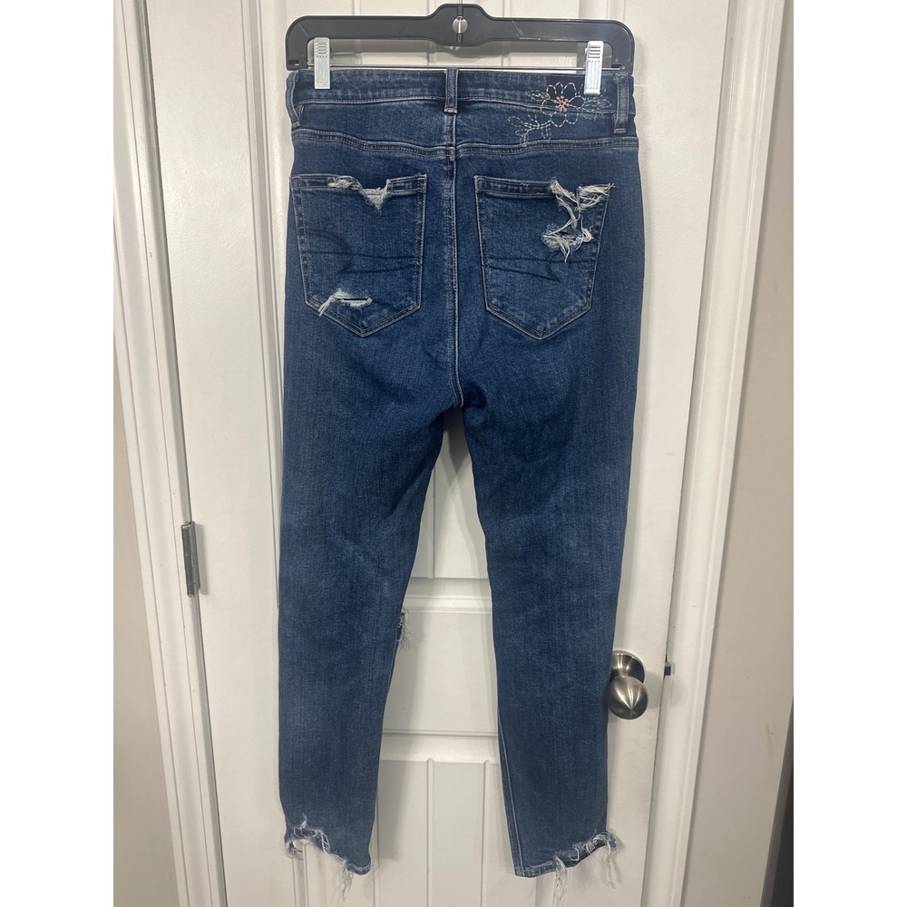 American Eagle Distressed Ripped Mom Jeans Medium Wash Floral Embroidered 2R
